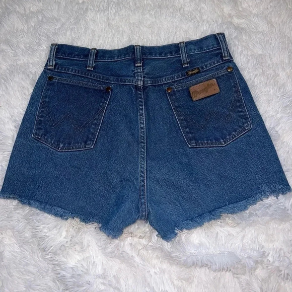Wrangler Denim Cutoff Shorts measure 30” waist Dark Wash Western - Picture 2 of 4